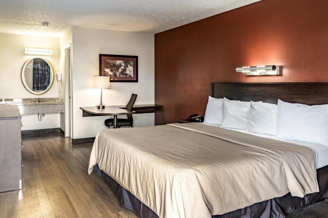 Red Roof Inn Columbus - Taylorsville Kültér fotó